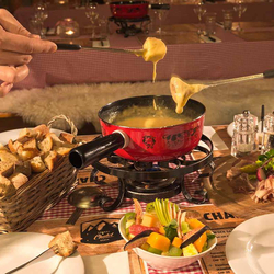 Fondue dans un chalet, Menu à 3 plats, pour 2 personnes