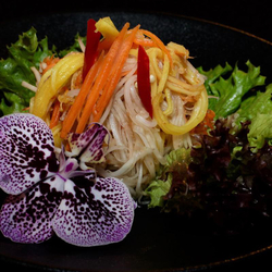 Diner asiatique, Menu à 3 plats avec apéritif