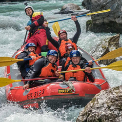 Whitewater Action, River Rafting im Engading inkl. Apéro | 1 Person