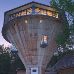 Nuit insolite dans un silo, Dans un silo à minerai de fer pour 2 personnes avec petit déjeuner
