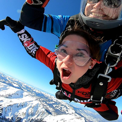 Fallschirm Sky Diving, Kandertal